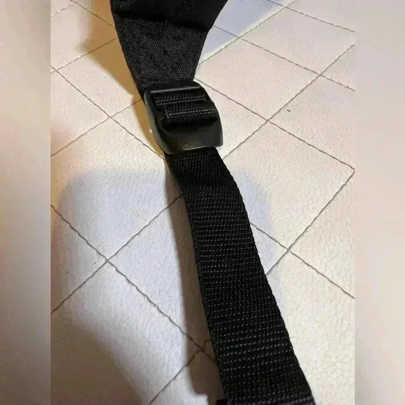 VANS Off The Wall Flower Print Backpack 18x15 - Picture 8 of 9